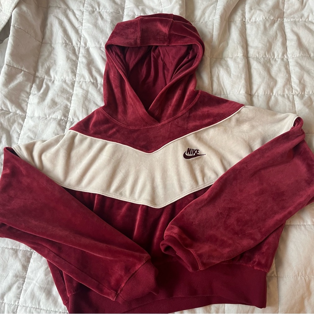 Super soft and cute red and white Nike hoodie
